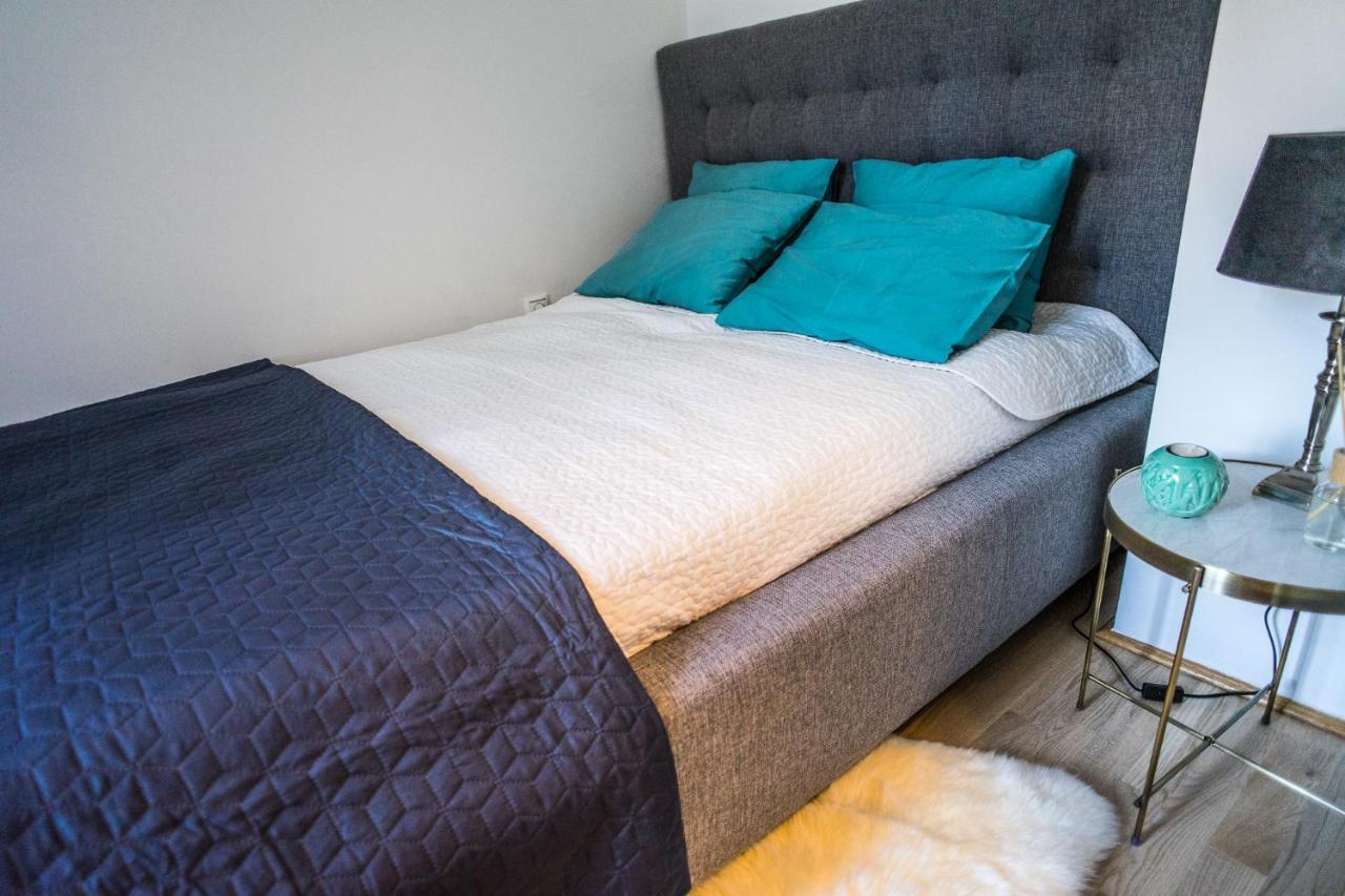 Ybl Apartment City Center Szekesfehervar Ngoại thất bức ảnh
